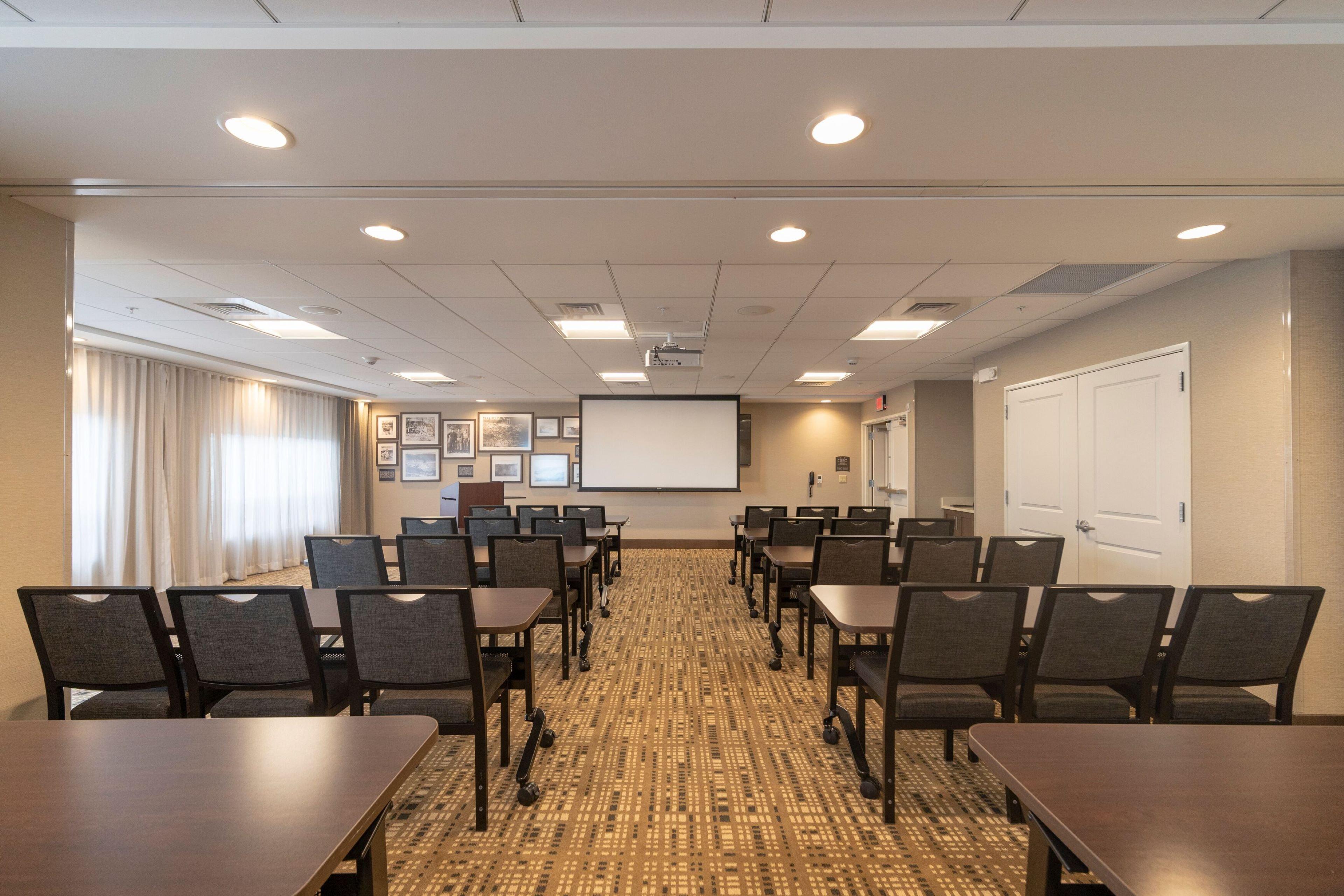 Staybridge Suites Marquette By Ihg Exterior foto